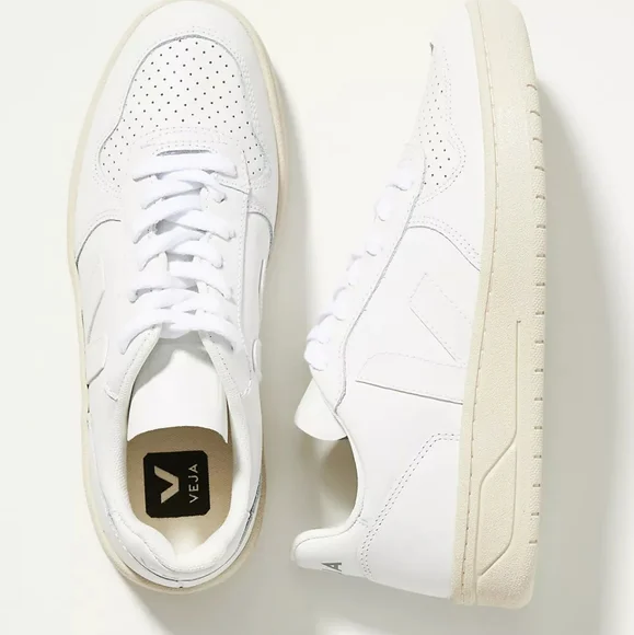Veja V-10 Leather Sneakers - Picture 3 of 16